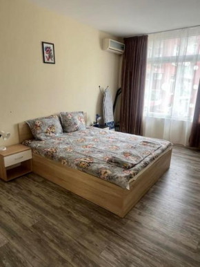 Двустаен апартамент с басейн Глобал, Nesebar